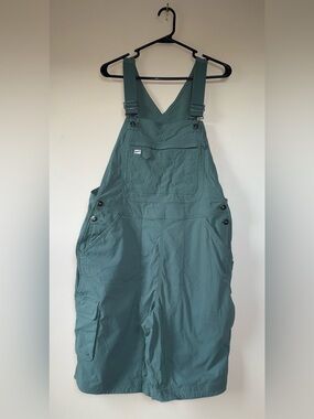 Duluth Trading Co. Women’s Heirloom Gardening 7" Short Overalls - Medium